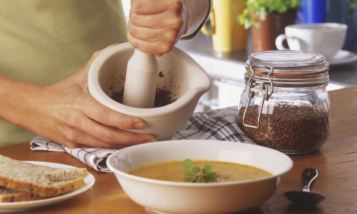 Add flaxseed to the soup to make the intestines work better