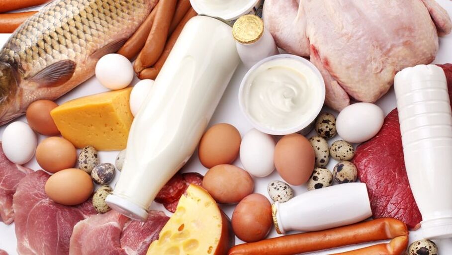 A protein diet, along with diuretics, can help you lose weight. 